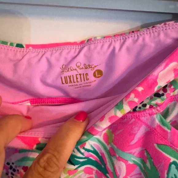 Lilly Pulitzer skort - Picture 2 of 5